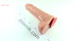 Sztuczny Penis "Giant Lifelike Dong" - 21 cm