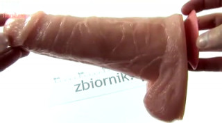 Sztuczny Penis "Giant Lifelike Dong" - 21 cm
