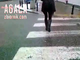 krotkatunikaigrubeczarne.avi