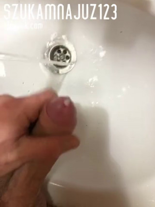 63398945352__C707B3D8-F5BD-4AE0-8F6F-DACF9D322164.MOV