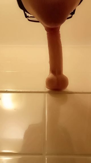 UleglyCumPiss