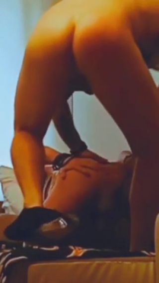 b6dce32f79bbde0748a915c0bad3b910.mp4