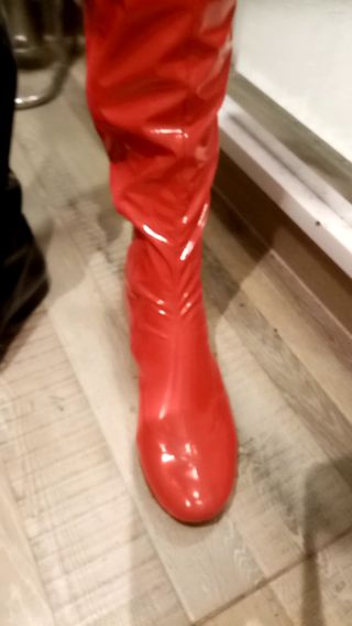 VID_20211107_220827.3gp