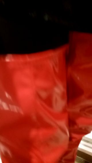VID_20211231_222315.3gp