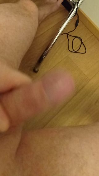 VID_20220204_193528.mp4