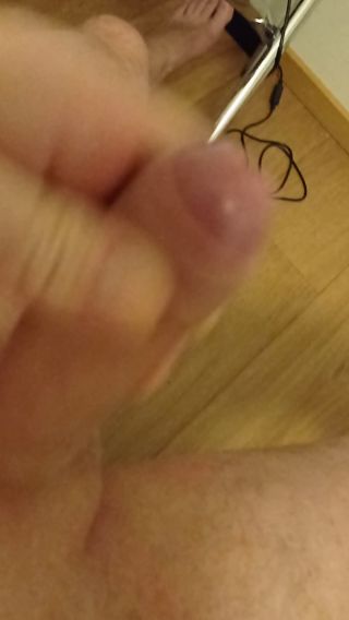 VID_20220204_193528.mp4