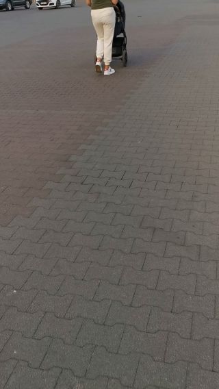 VID_20220507_193443.mp4