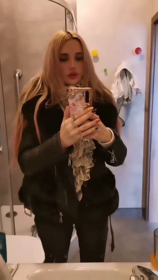 VID_125201119_033936_277.mp4