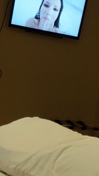 VID_20220821_020633.mp4
