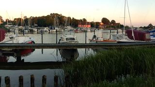 VID_20190616_214410098.mp4