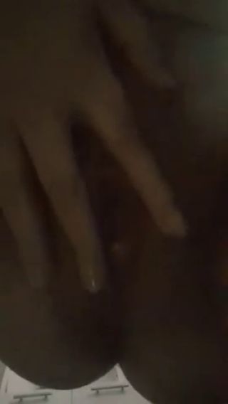 ba44f1a160af7b198bbd2eb196ffe9e1.mp4
