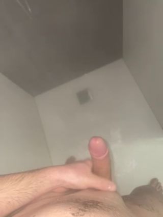 70061410485__E6B97D93-1601-4736-94F6-37A7ACFCCF0D.MOV