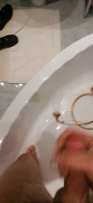 VID_20230420_155541.mp4