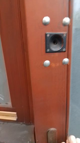 VID_20230427_162040.mp4