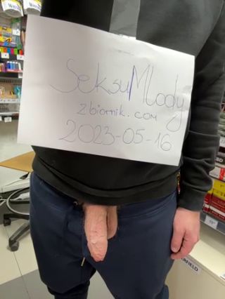 70594539112__606D28B1-2021-48CF-B3DC-A1E299604F57.MOV