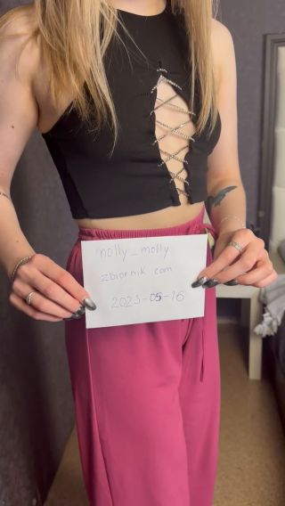 molly_molly