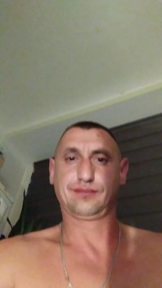 VID_20230801_221527.mp4