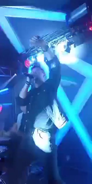 received_938876353878072.mp4