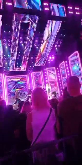 received_245867735068870.mp4