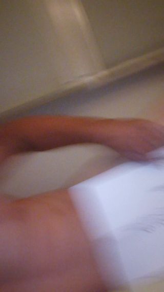 VID_20230807_221207.mp4