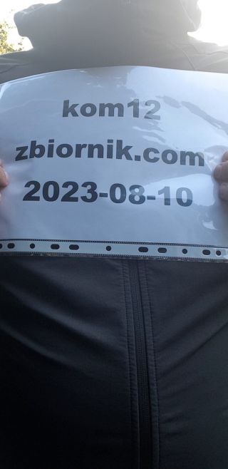 kom12