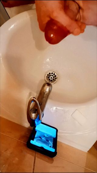 VID_20230811_212628.mp4