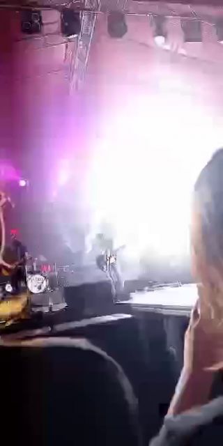 received_6409957082436587.mp4