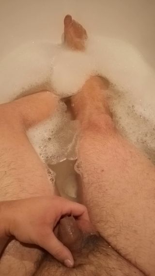 VID_20231108_190436.mp4