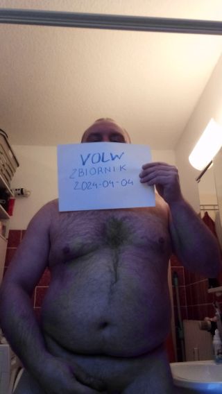 VID_20240404_192034.mp4