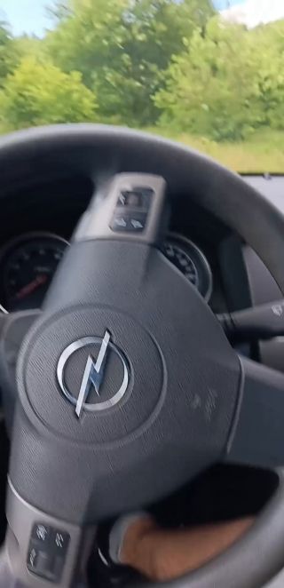 1000005810.mp4