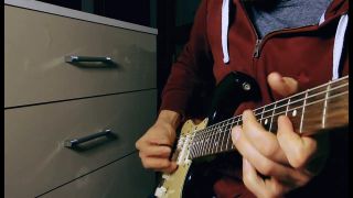 🎸