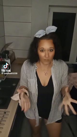 1000009382.mp4