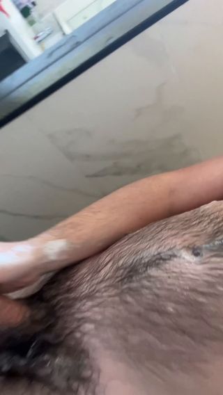 3231E917-C21D-4CFE-94E7-306D3400D220.mov