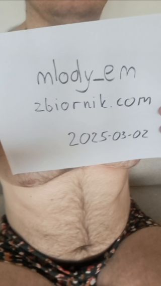 mlody_em