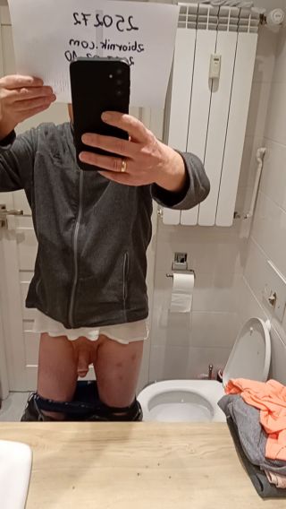 250272