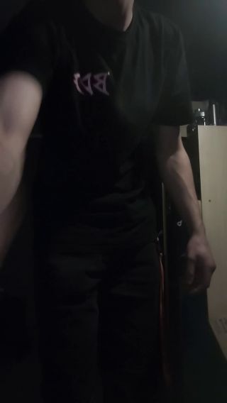 Snapchat-821779829.mp4