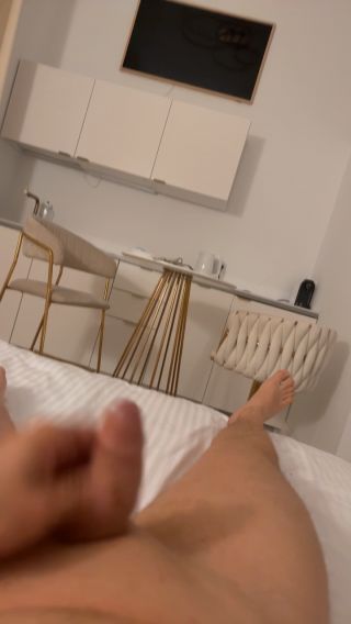 6BB5C777-544F-4EA7-8413-793552A0680F.mov