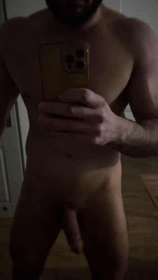 0d4b1a515f3a460fba257f9d12d7d053.mov