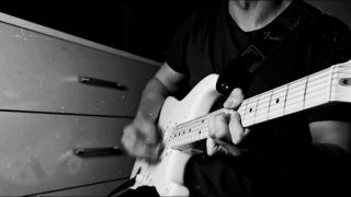 🎸