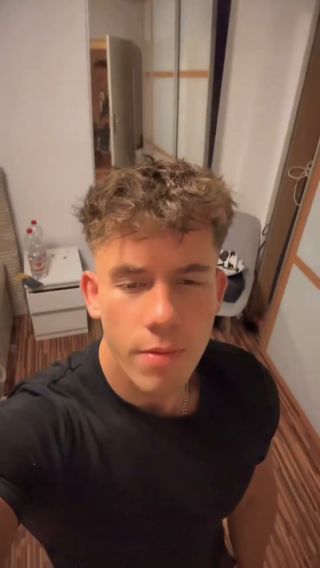 ktora chce zostac wyjebana przez przystojnego faceta? :)