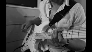 🎸 007