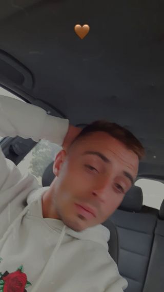 Snapchat-2112306844.mp4