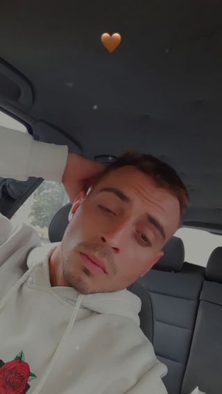 Snapchat-2112306844.mp4