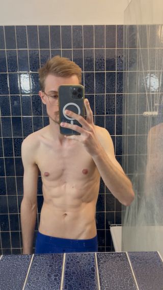 ToyBoy98XXX