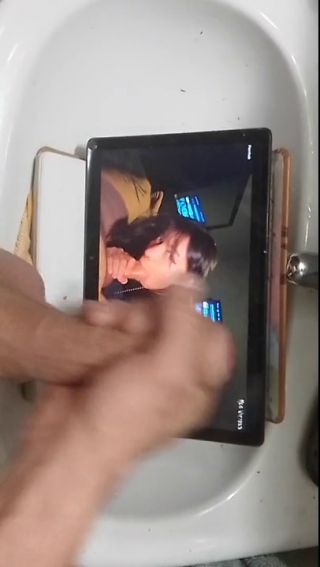 a025337b14280de6c1a213f7d1aed7ce.mp4