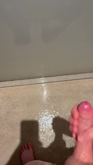 Często nie mogę nawet skończyć prysznica w spokoju. Podnieca