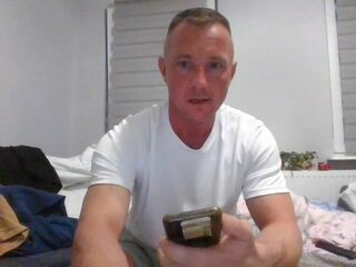 LIVE - 2026-08-09 04:40