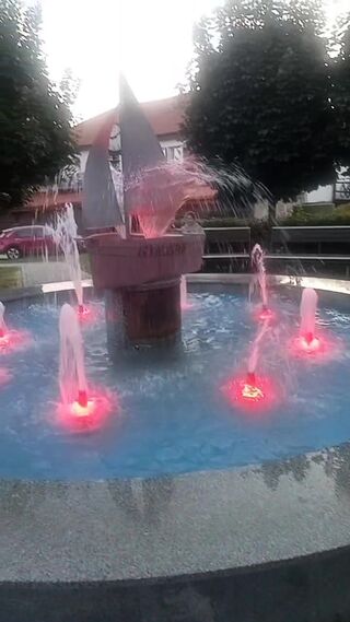 FB_VID_3359575634191721017.mp4
