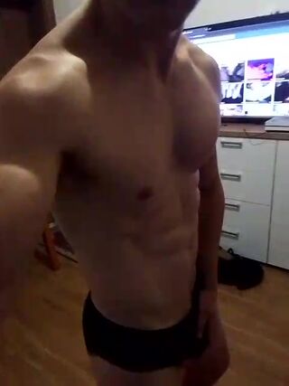 LIVE - 2026-08-15 04:41
