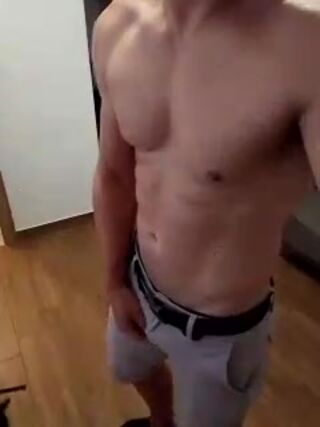 LIVE - 2026-08-22 22:05